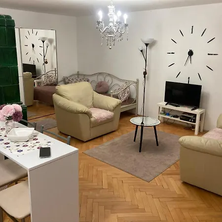 White House With Sauna Daire