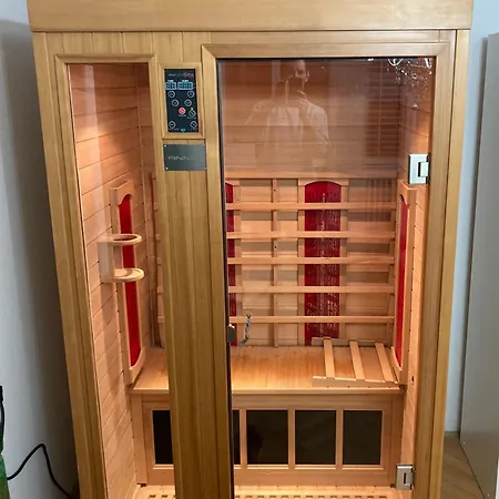 White House With Sauna アパート ノヴィ・サド