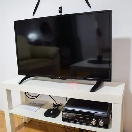 White House With Sauna