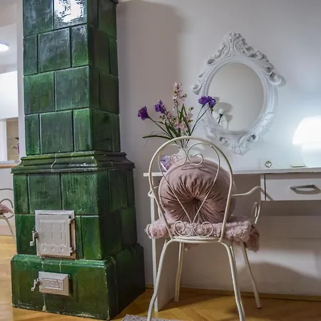 White House With Sauna *