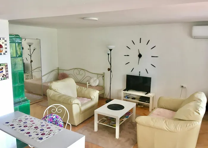 White House With Sauna